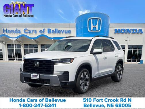 Platinum White Pearl 2026 Honda Pilot Elite