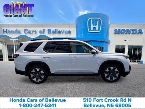 Platinum White Pearl 2026 Honda Pilot Elite