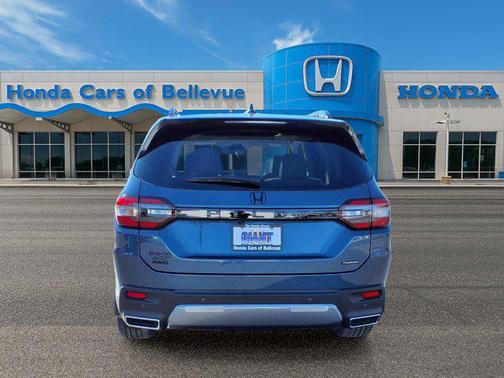 2026 Honda Pilot Touring 8-Passenger