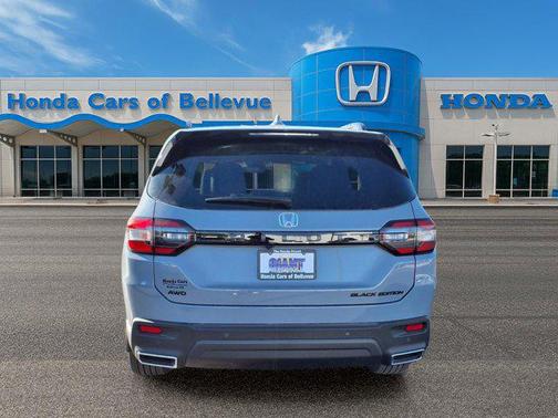 2025 Honda Pilot Black Edition