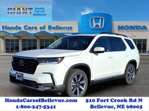 2025 Honda Pilot Touring 8-Passenger