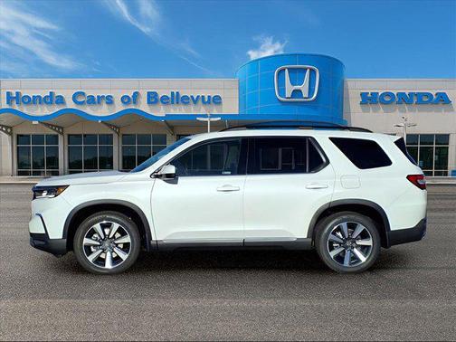 2025 Honda Pilot Touring 8-Passenger