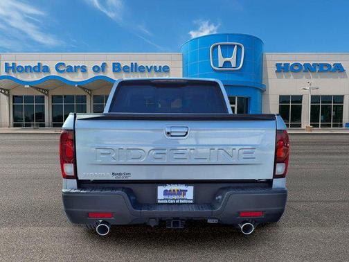 Solar Silver Metallic 2026 Honda Ridgeline RTL