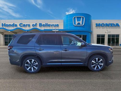 2025 Honda Pilot Touring 8-Passenger