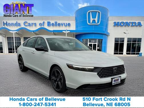 Platinum White Pearl 2026 Honda Accord SE