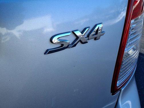 2013 Suzuki SX4 Premium