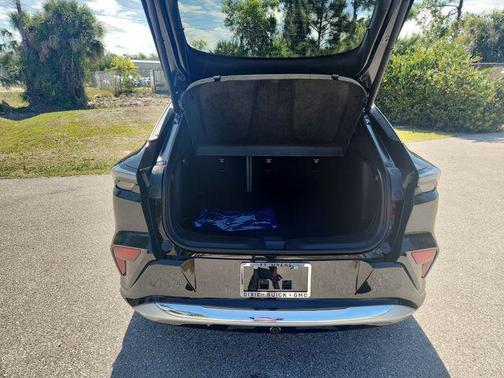 Ebony Twilight Metallic 2026 Buick Envista Avenir FWD