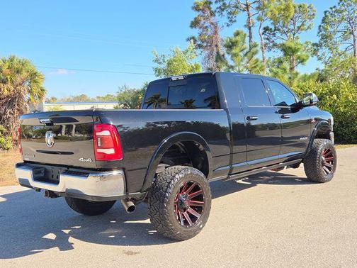 2020 RAM 2500 Laramie Mega Cab 4X4 6'4' Box