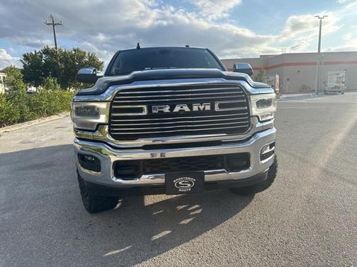 2020 RAM 2500 Laramie Mega Cab 4X4 6'4' Box