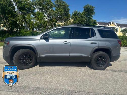 Steel Metallic 2022 GMC Acadia AWD AT4