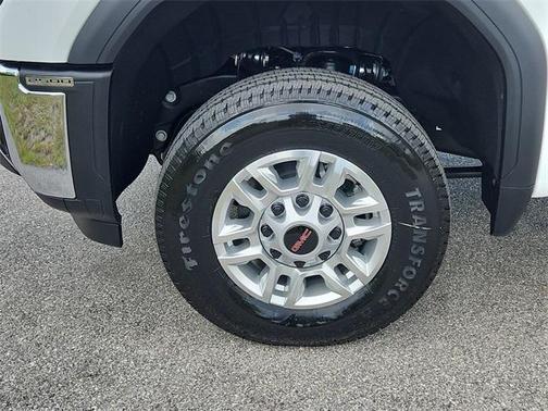 2025 GMC Sierra 2500 Base