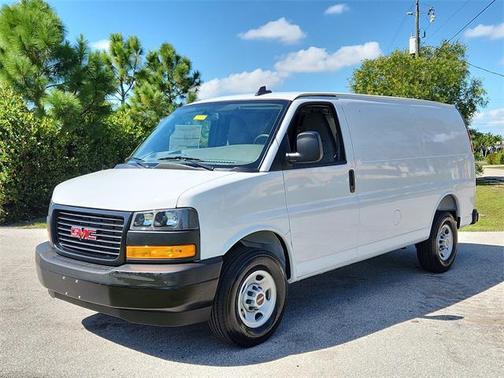 2025 GMC Savana 2500 Work Van