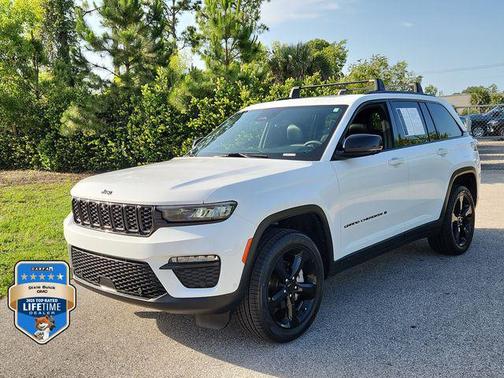 Bright White Clearcoat 2025 Jeep Grand Cherokee Limited