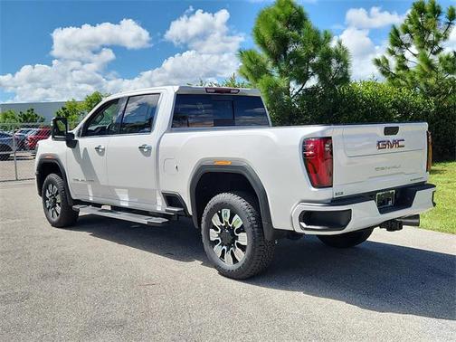 2025 GMC Sierra 2500 Denali