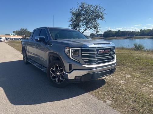 2023 GMC Sierra 1500 SLT