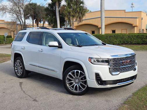 2023 GMC Acadia Denali