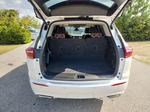 White Frost Tricoat 2021 Buick Enclave FWD Avenir