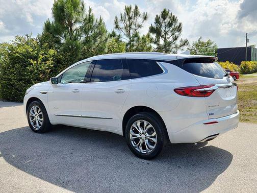 White Frost Tricoat 2021 Buick Enclave FWD Avenir