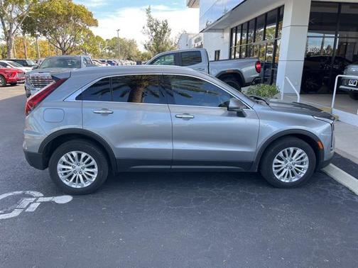 2024 Cadillac XT4 Luxury