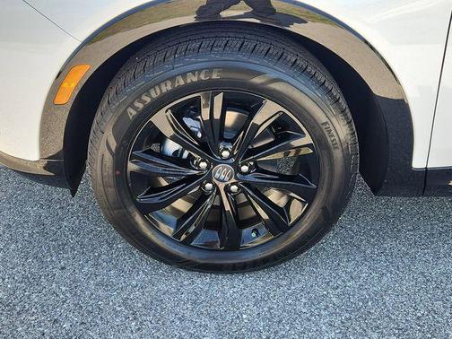 Summit White 2026 Buick Envista Sport Touring FWD