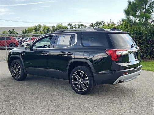 2022 GMC Acadia FWD SLT