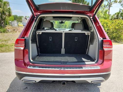 2018 Volkswagen Atlas 3.6L SEL Premium