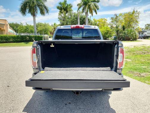Satin Steel Metallic 2022 GMC Canyon Elevation