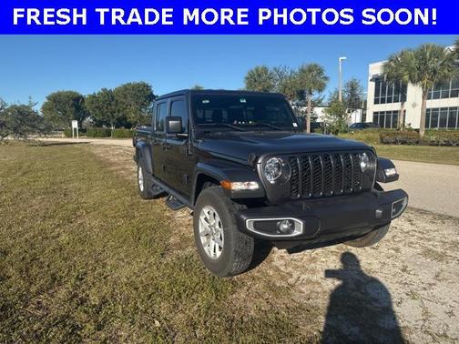 2023 Jeep Gladiator Sport S