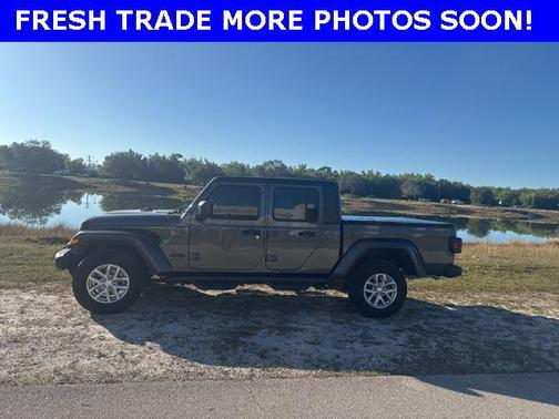 2023 Jeep Gladiator Sport S
