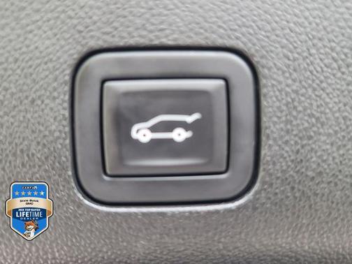 Onyx Black 2023 GMC Yukon SLT