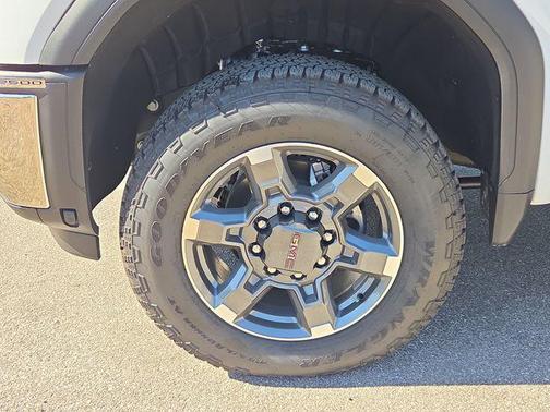 2026 GMC Sierra 2500 SLT