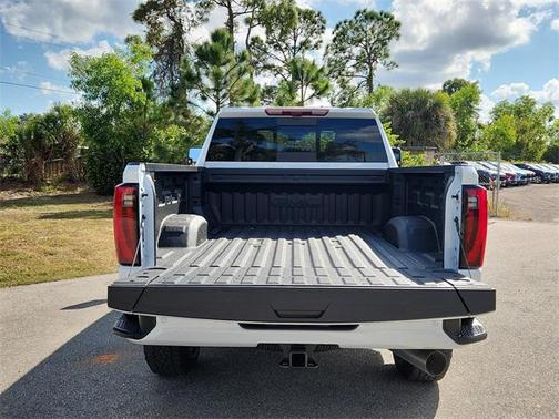 2026 GMC Sierra 2500 Denali