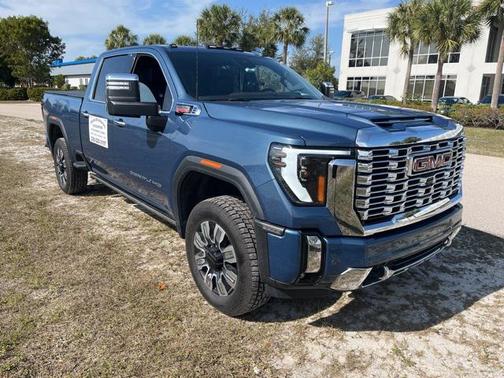 2025 GMC Sierra 3500 Denali