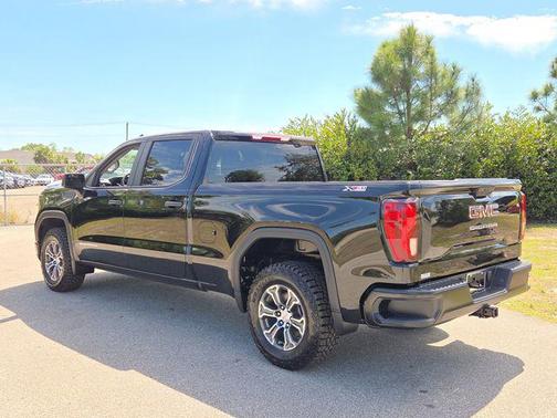 Onyx Black 2026 GMC Sierra 1500 Pro