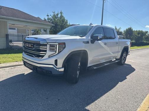 2023 GMC Sierra 1500 SLT