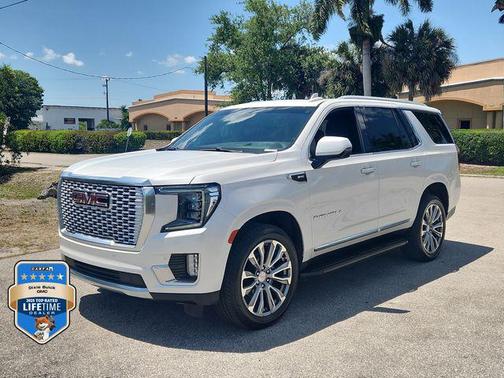White Frost Tricoat 2022 GMC Yukon Denali
