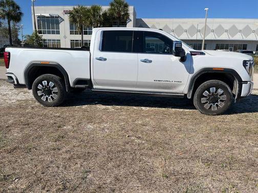 2024 GMC Sierra 3500 Denali