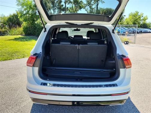 2020 Volkswagen Tiguan 2.0T SE R-Line Black