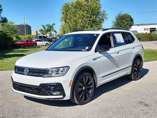 2020 Volkswagen Tiguan 2.0T SE R-Line Black