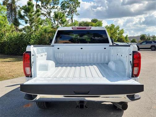 2026 GMC Sierra 2500 Base