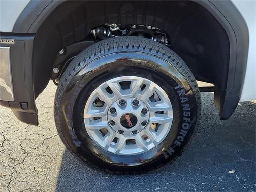 2025 GMC Sierra 2500 Base