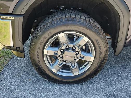 2025 GMC Sierra 2500 SLT