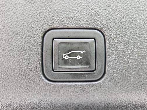 2023 Chevrolet Tahoe 4WD RST