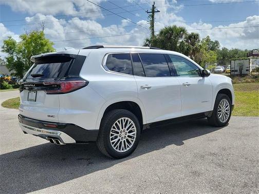 2025 GMC Acadia Denali
