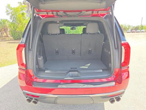 2024 GMC Yukon 4WD AT4