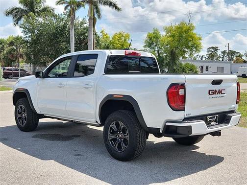 2025 GMC Canyon Elevation
