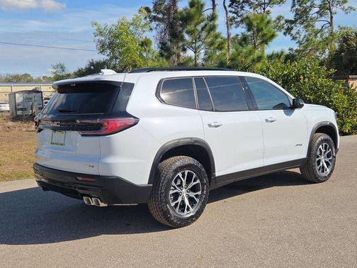 2026 GMC Acadia AT4 AWD