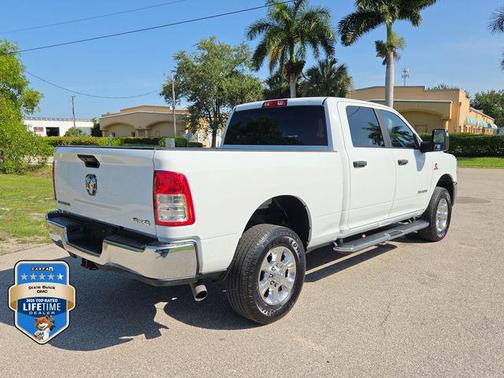 Bright White Clearcoat 2024 RAM 2500 Big Horn Crew Cab 4x4 6'4' Box