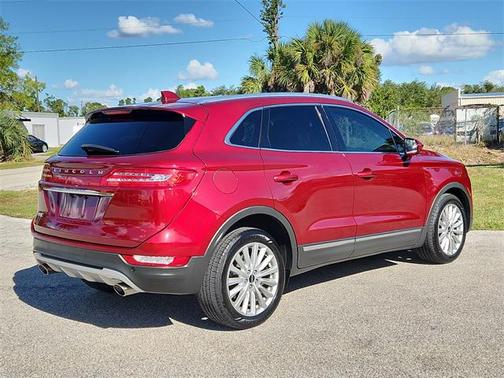 2019 Lincoln MKC Standard