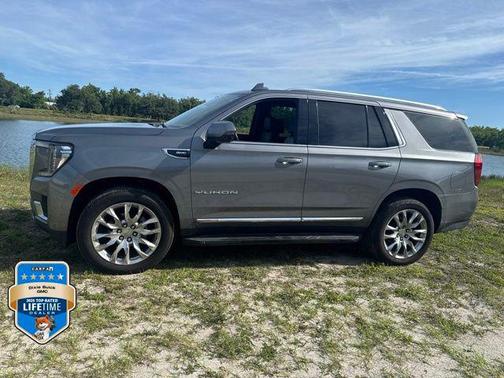 Satin Steel Metallic 2022 GMC Yukon SLT